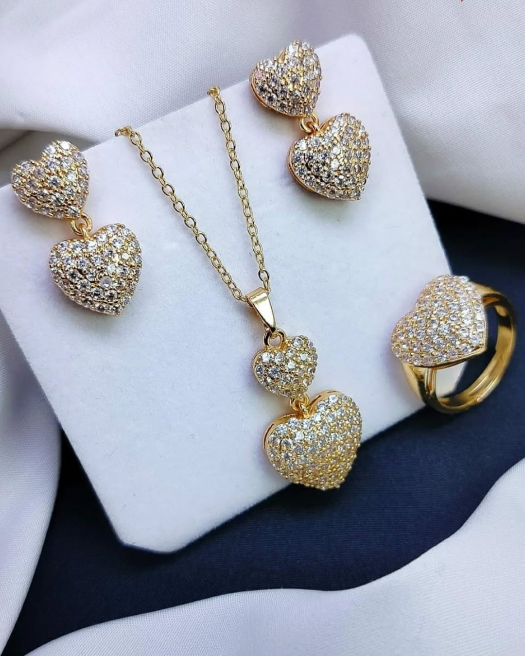 Beautiful Heart Design Necklace Set with Ring