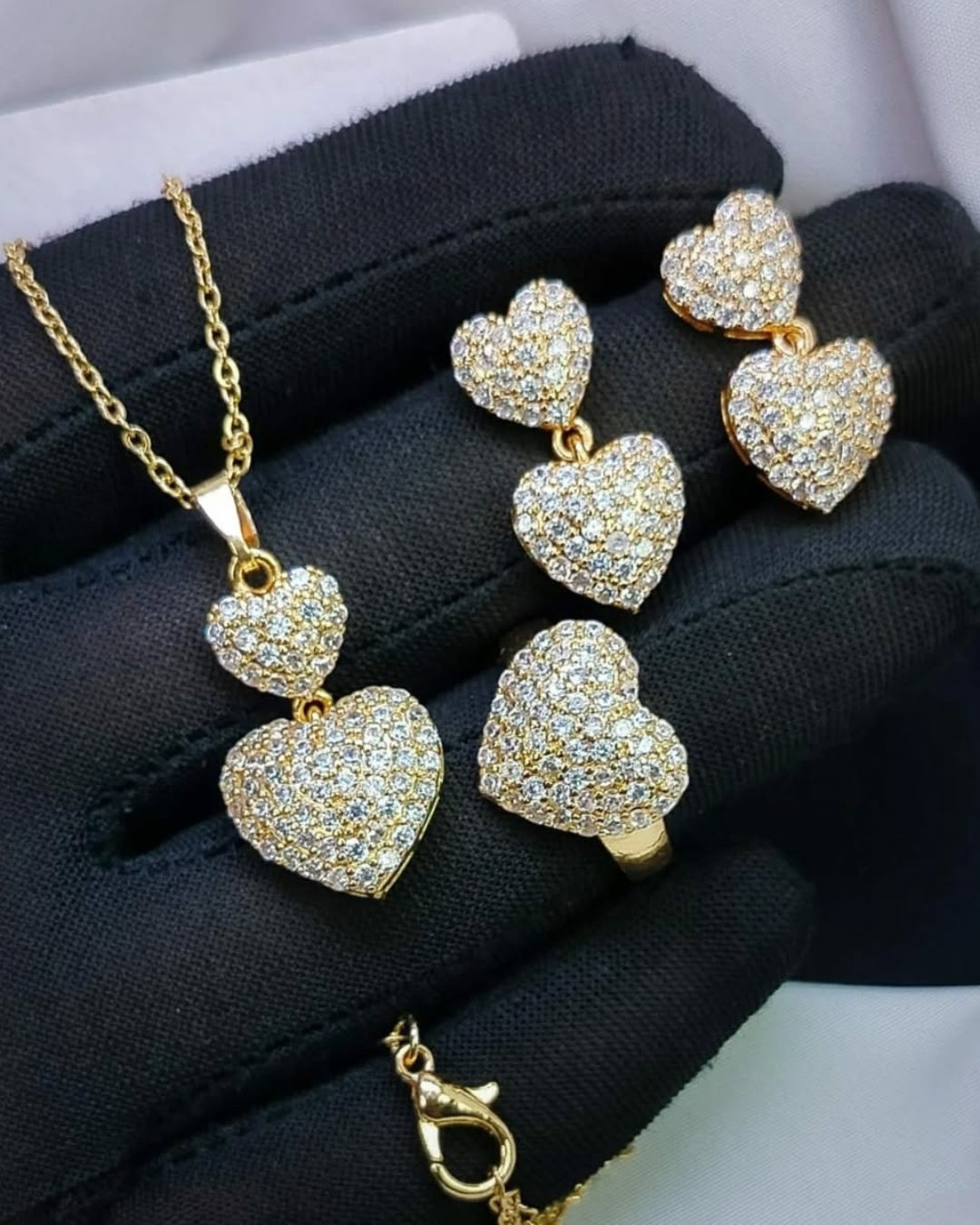 Beautiful Heart Design Necklace Set with Ring